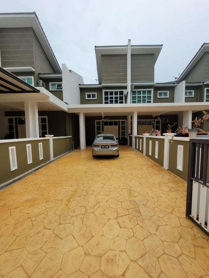 Teduhan Abqory Kuala Terengganu Kültér fotó